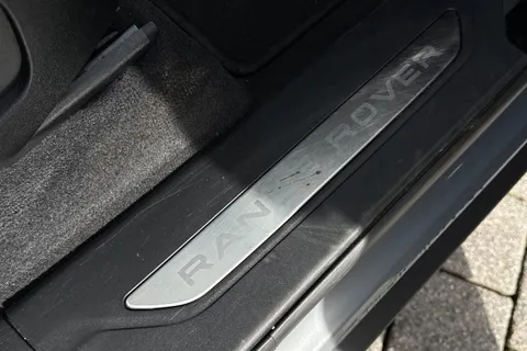 KT73HYW Land Rover Range Rover Velar 2.0 D200 Dynamic SE 5dr Thumbnail #34