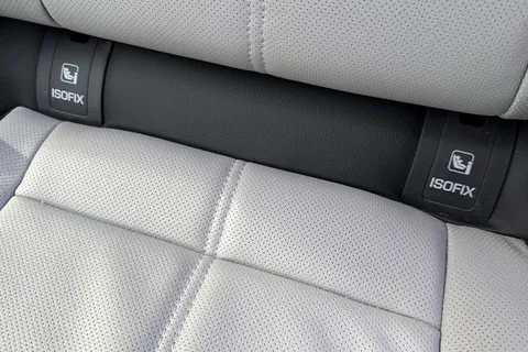 KT73HYW Land Rover Range Rover Velar 2.0 D200 Dynamic SE 5dr Thumbnail #41