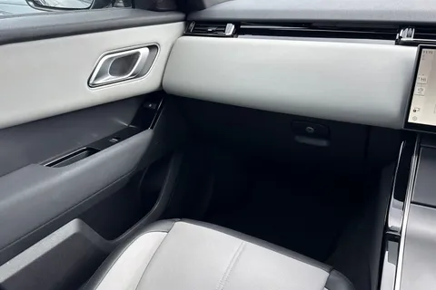 KT73HYW Land Rover Range Rover Velar 2.0 D200 Dynamic SE 5dr Thumbnail #43