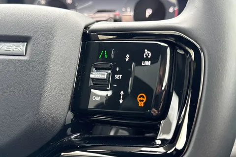 KT73HYW Land Rover Range Rover Velar 2.0 D200 Dynamic SE 5dr Thumbnail #46