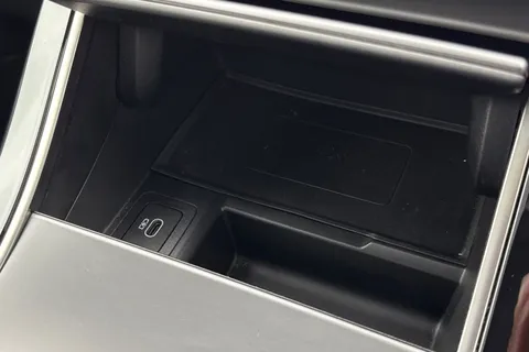 KT73HYW Land Rover Range Rover Velar 2.0 D200 Dynamic SE 5dr Thumbnail #49