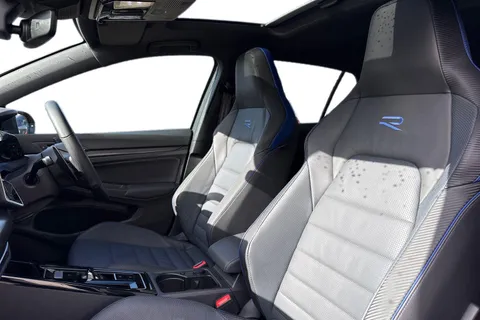 CY75APO Volkswagen Golf 2.0 TSI 333 R Black Edition 4M DSG ⭐Leather, Sunroof, DCC, 'Akrapovic' exha Thumbnail #16