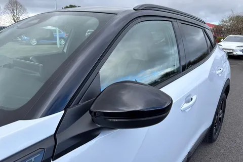 KW25YNU PEUGEOT 2008 1.2 HYBRID GT e-DSC6 Euro 6 (s/s) 5dr Thumbnail #30