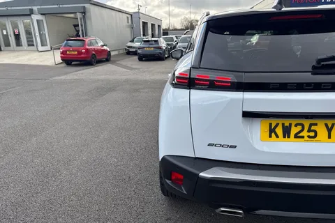 KW25YNU PEUGEOT 2008 1.2 HYBRID GT e-DSC6 Euro 6 (s/s) 5dr Thumbnail #32