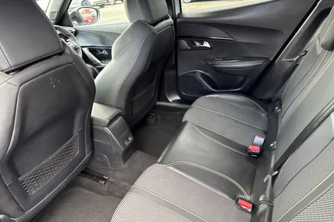 KW25YNU PEUGEOT 2008 1.2 HYBRID GT e-DSC6 Euro 6 (s/s) 5dr Thumbnail #35