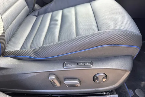 CY75APO Volkswagen Golf 2.0 TSI 333 R Black Edition 4M DSG ⭐Leather, Sunroof, DCC, 'Akrapovic' exha Thumbnail #38