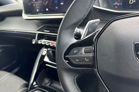 KW25YNU PEUGEOT 2008 1.2 HYBRID GT e-DSC6 Euro 6 (s/s) 5dr Thumbnail #39