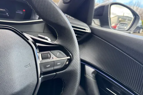 KW25YNU PEUGEOT 2008 1.2 HYBRID GT e-DSC6 Euro 6 (s/s) 5dr Thumbnail #40