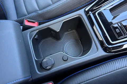 CY75APO Volkswagen Golf 2.0 TSI 333 R Black Edition 4M DSG ⭐Leather, Sunroof, DCC, 'Akrapovic' exha Thumbnail #42