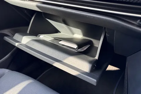 CY75APO Volkswagen Golf 2.0 TSI 333 R Black Edition 4M DSG ⭐Leather, Sunroof, DCC, 'Akrapovic' exha Thumbnail #43