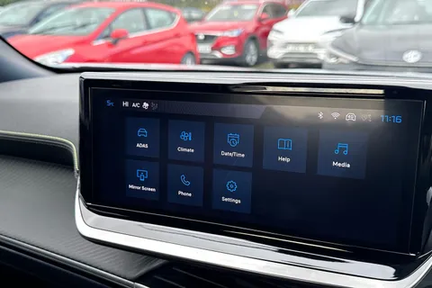 KW25YNU PEUGEOT 2008 1.2 HYBRID GT e-DSC6 Euro 6 (s/s) 5dr Thumbnail #49