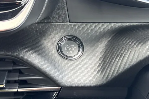 KW25YNU PEUGEOT 2008 1.2 HYBRID GT e-DSC6 Euro 6 (s/s) 5dr Thumbnail #53