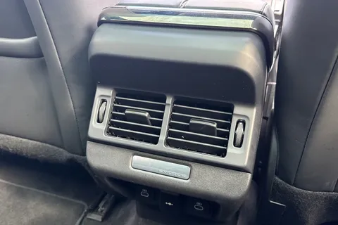 KP74VRX Land Rover Range Rover Evoque 2.0 D200 Dynamic HSE 5dr Thumbnail #20