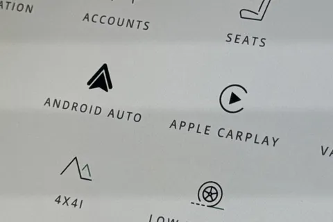 KP74VRX Land Rover Range Rover Evoque 2.0 D200 Dynamic HSE 5dr Thumbnail #37