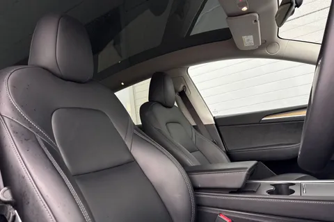 NJ23WBE Tesla Model Y (Dual Motor) Long Range Auto 4WDE 5dr Thumbnail #25