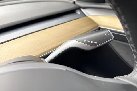 NJ23WBE Tesla Model Y (Dual Motor) Long Range Auto 4WDE 5dr Thumbnail #52