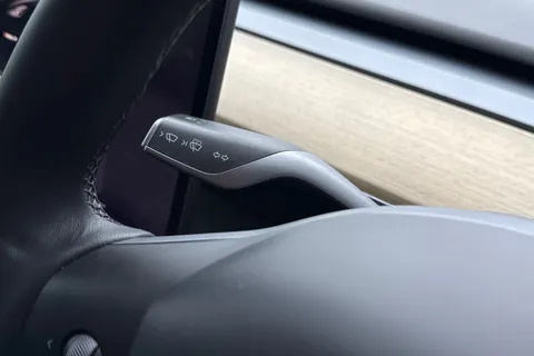 NJ23WBE Tesla Model Y (Dual Motor) Long Range Auto 4WDE 5dr Thumbnail #53