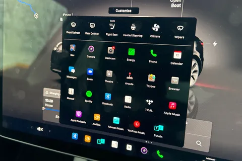 NJ23WBE Tesla Model Y (Dual Motor) Long Range Auto 4WDE 5dr Thumbnail #58