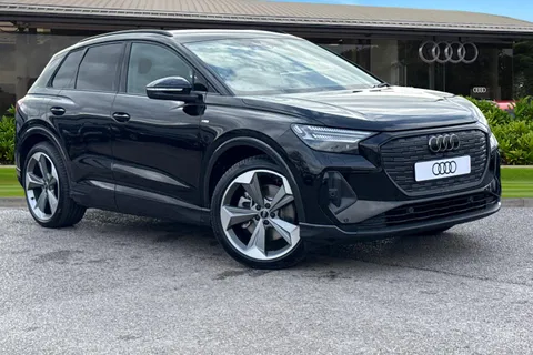 Audi Q4 e-tron 45 Black Edition Auto 5dr 82kWh Thumbnail #2