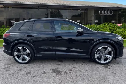 Audi Q4 e-tron 45 Black Edition Auto 5dr 82kWh Thumbnail #4