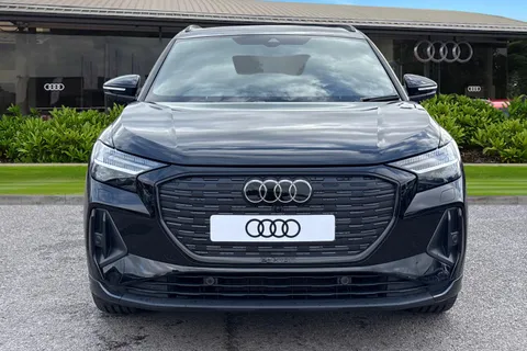 Audi Q4 e-tron 45 Black Edition Auto 5dr 82kWh Thumbnail #6