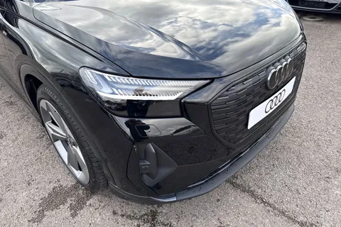 Audi Q4 e-tron 45 Black Edition Auto 5dr 82kWh Thumbnail #9
