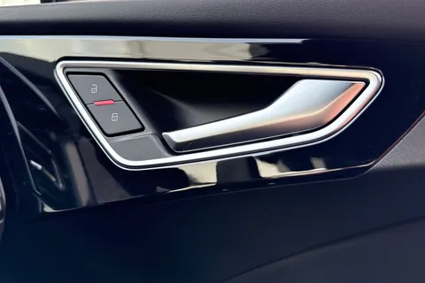 Audi Q4 e-tron 45 Black Edition Auto 5dr 82kWh Thumbnail #21