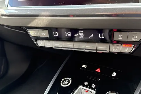Audi Q4 e-tron 45 Black Edition Auto 5dr 82kWh Thumbnail #22