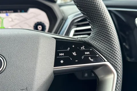 Audi Q4 e-tron 45 Black Edition Auto 5dr 82kWh Thumbnail #26