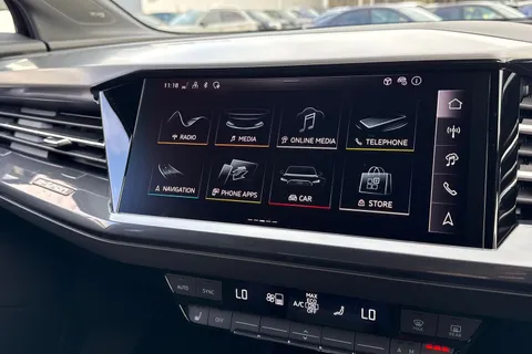 Audi Q4 e-tron 45 Black Edition Auto 5dr 82kWh Thumbnail #34