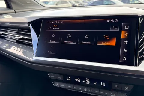 Audi Q4 e-tron 45 Black Edition Auto 5dr 82kWh Thumbnail #36