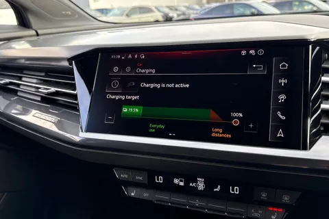Audi Q4 e-tron 45 Black Edition Auto 5dr 82kWh Thumbnail #44