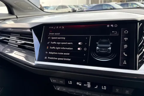 Audi Q4 e-tron 45 Black Edition Auto 5dr 82kWh Thumbnail #46