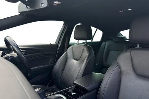 PX67XFA Vauxhall Insignia 2.0i Turbo Elite Nav Grand Sport 4WD Euro 6 (s/s) 5dr Thumbnail #11