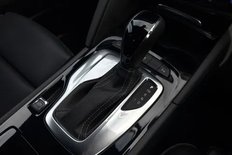 PX67XFA Vauxhall Insignia 2.0i Turbo Elite Nav Grand Sport 4WD Euro 6 (s/s) 5dr Thumbnail #20