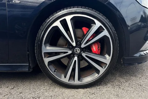 PX67XFA Vauxhall Insignia 2.0i Turbo Elite Nav Grand Sport 4WD Euro 6 (s/s) 5dr Thumbnail #22