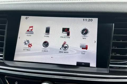 PX67XFA Vauxhall Insignia 2.0i Turbo Elite Nav Grand Sport 4WD Euro 6 (s/s) 5dr Thumbnail #28