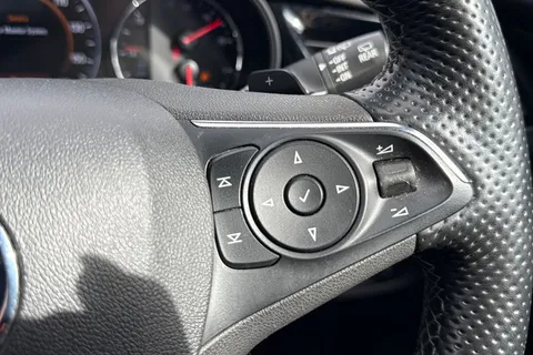 PX67XFA Vauxhall Insignia 2.0i Turbo Elite Nav Grand Sport 4WD Euro 6 (s/s) 5dr Thumbnail #35