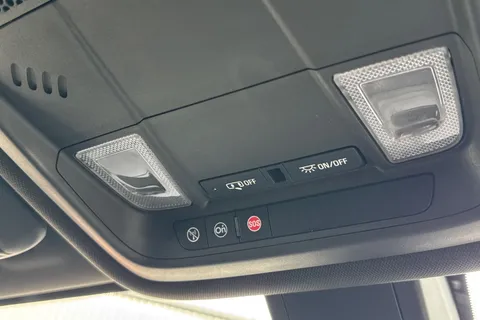 PX67XFA Vauxhall Insignia 2.0i Turbo Elite Nav Grand Sport 4WD Euro 6 (s/s) 5dr Thumbnail #37