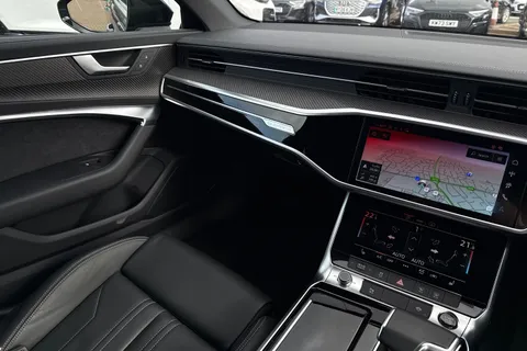 14 of 63 for Audi A6 Avant Avant Black Edition 40 TDI quattro 204 PS S tronic