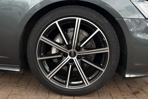 21 of 63 for Audi A6 Avant Avant Black Edition 40 TDI quattro 204 PS S tronic