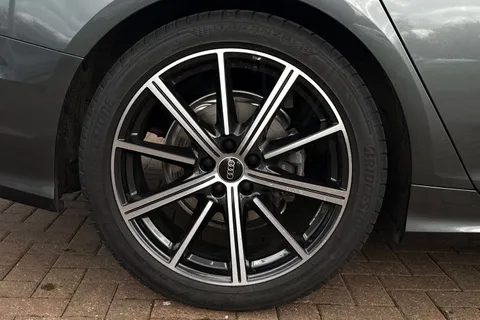 22 of 63 for Audi A6 Avant Avant Black Edition 40 TDI quattro 204 PS S tronic