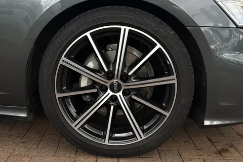 23 of 63 for Audi A6 Avant Avant Black Edition 40 TDI quattro 204 PS S tronic