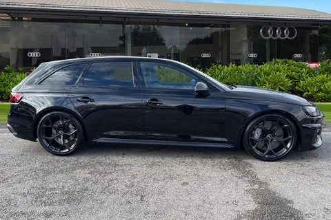 3 of 62 for Audi RS 4 Avant RS 4 Avant edition 25 years 470 PS tiptronic