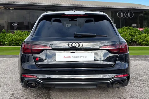 4 of 62 for Audi RS 4 Avant RS 4 Avant edition 25 years 470 PS tiptronic