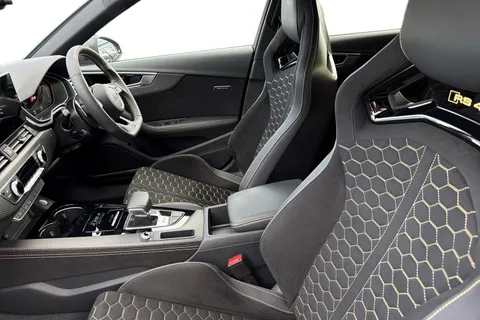 16 of 62 for Audi RS 4 Avant RS 4 Avant edition 25 years 470 PS tiptronic