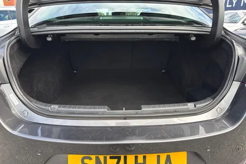 SN71HJA Mazda Mazda3 2.0 e-SKYACTIV-X MHEV Sport Lux Euro 6 (s/s) 4dr Thumbnail #8