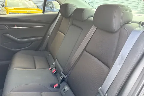 SN71HJA Mazda Mazda3 2.0 e-SKYACTIV-X MHEV Sport Lux Euro 6 (s/s) 4dr Thumbnail #20