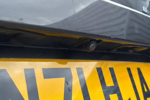 SN71HJA Mazda Mazda3 2.0 e-SKYACTIV-X MHEV Sport Lux Euro 6 (s/s) 4dr Thumbnail #31