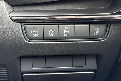 SN71HJA Mazda Mazda3 2.0 e-SKYACTIV-X MHEV Sport Lux Euro 6 (s/s) 4dr Thumbnail #37